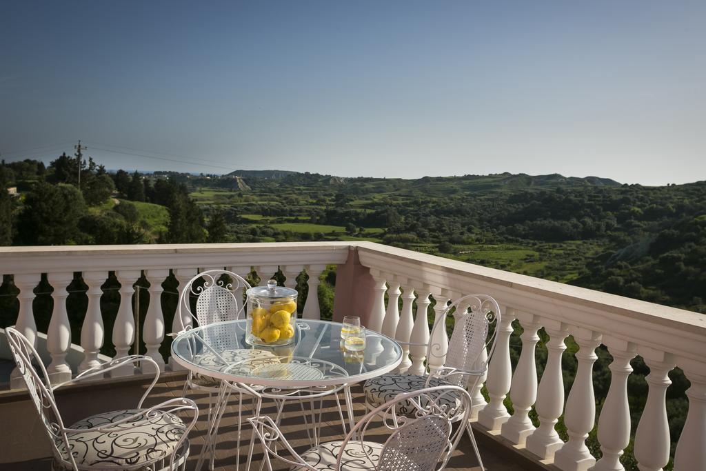 Villa Athinais Lixouri Exterior foto