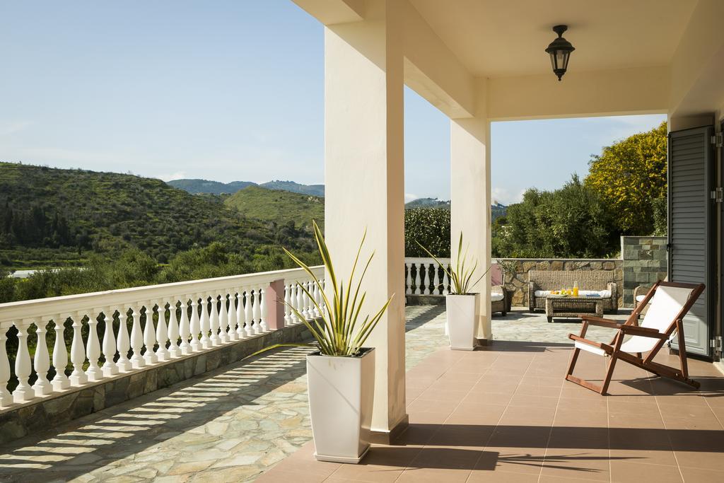 Villa Athinais Lixouri Exterior foto